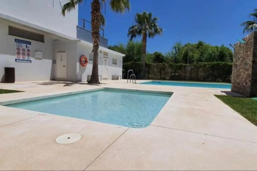Two Bedrooms Apartment Next To The Beach&Miramar Shopping Center-Swimming Pool-Parking フエンヒロラ